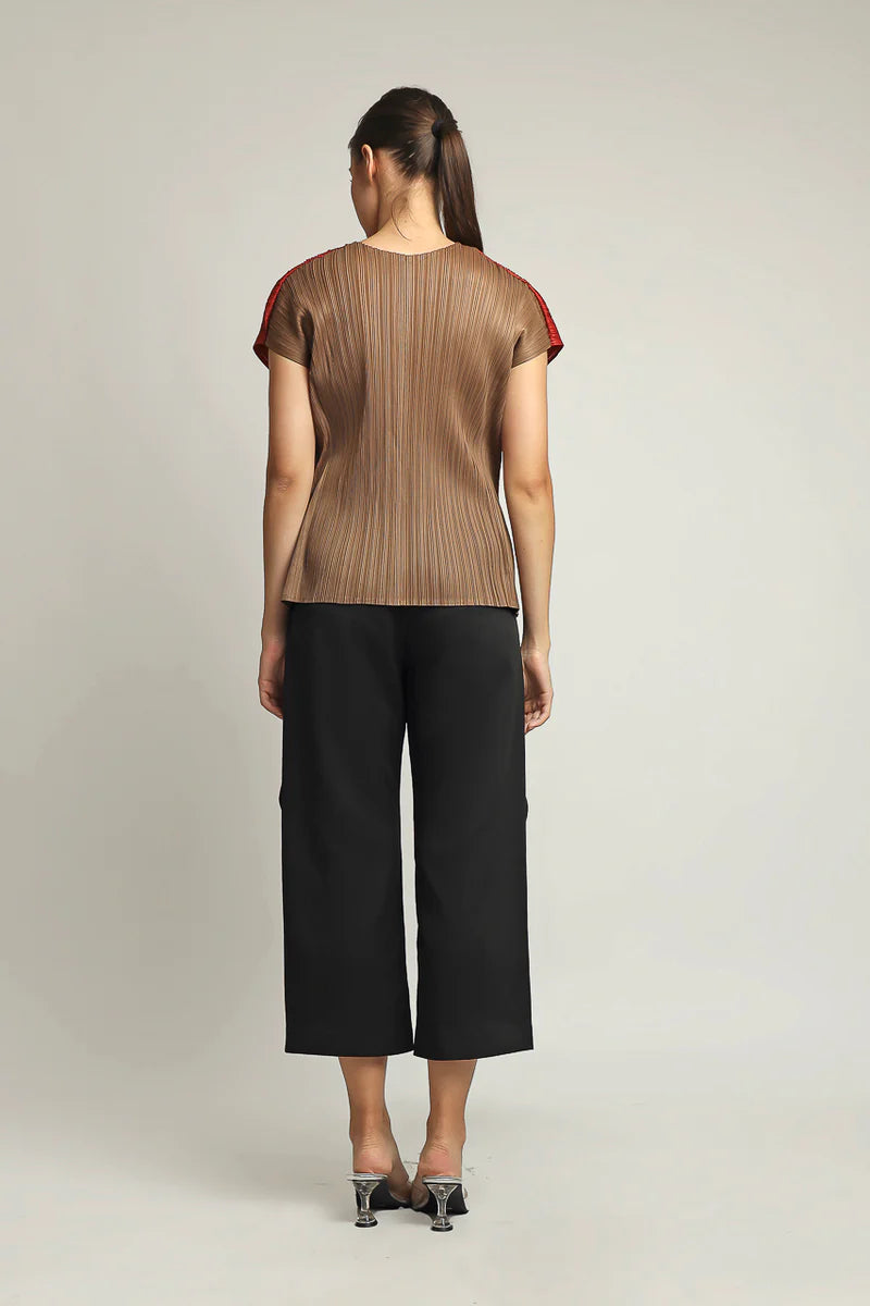 Three-Tone Pleats