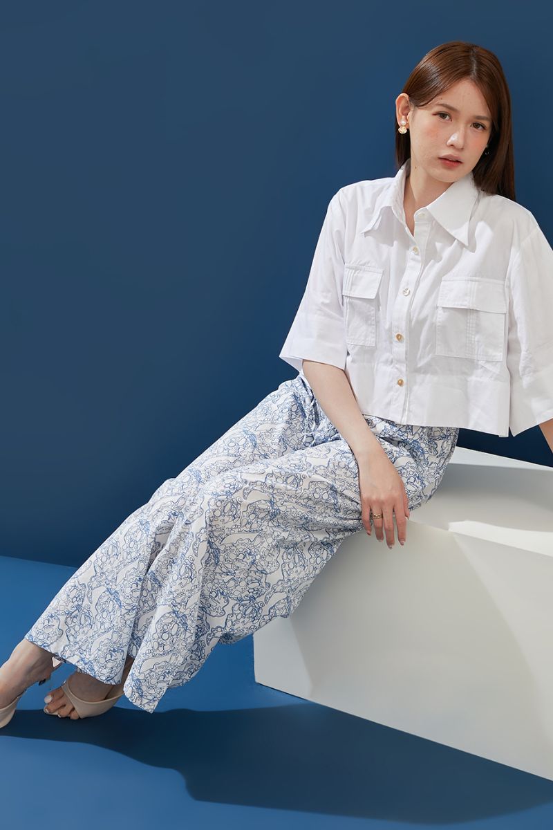 Coral Pants Handscreen