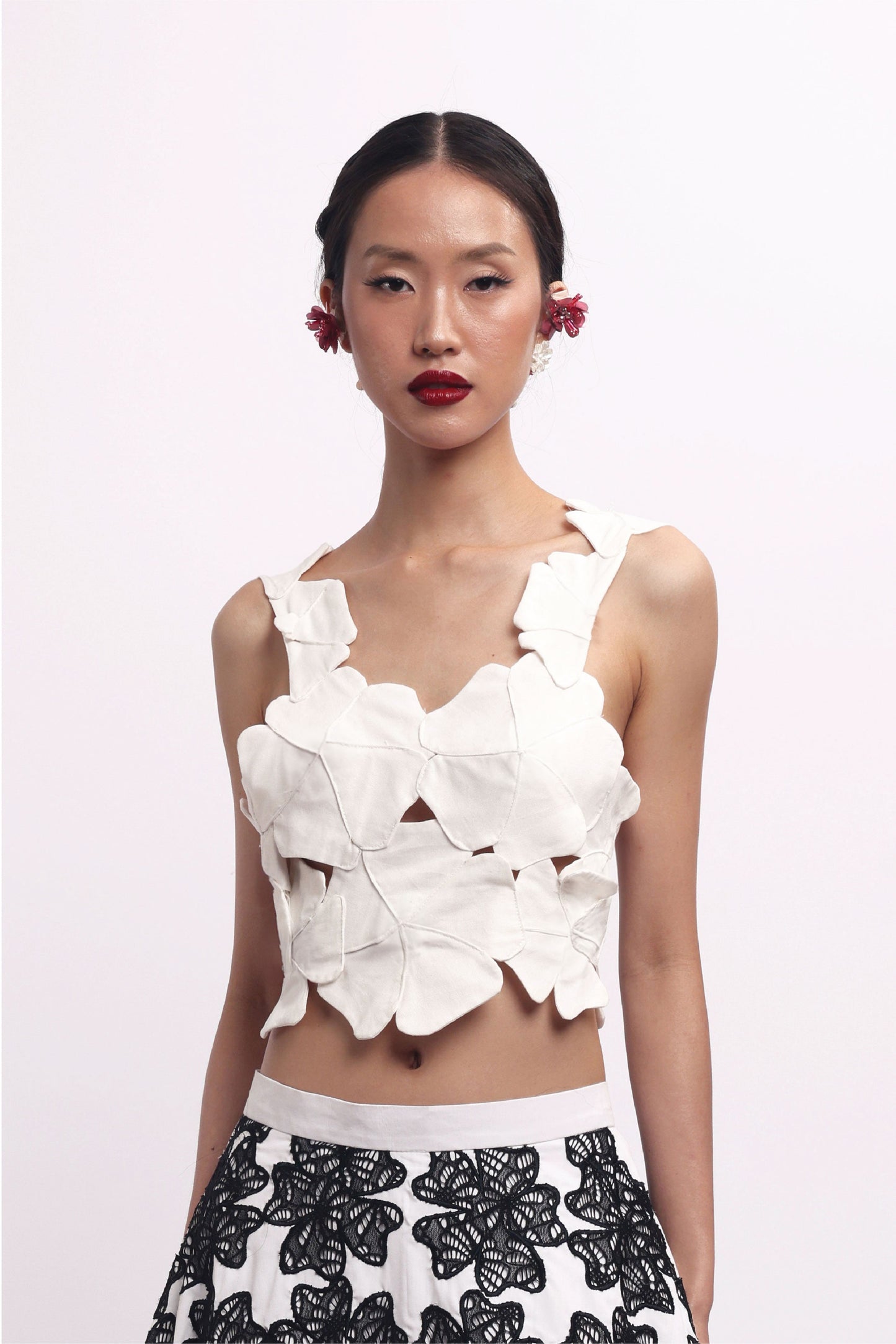 SUEDESON SPRING DEW TOP IVORY - HANDMADE FLOWERS WITHOUT EMBELLISHMENTS