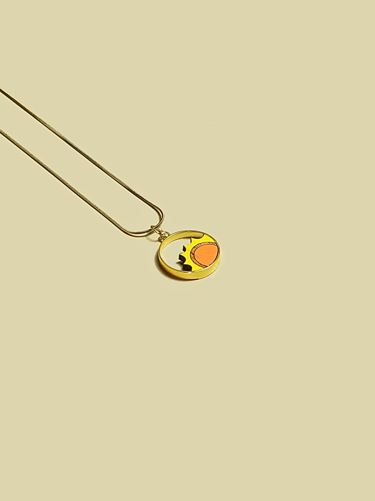 SUN NECKLACE