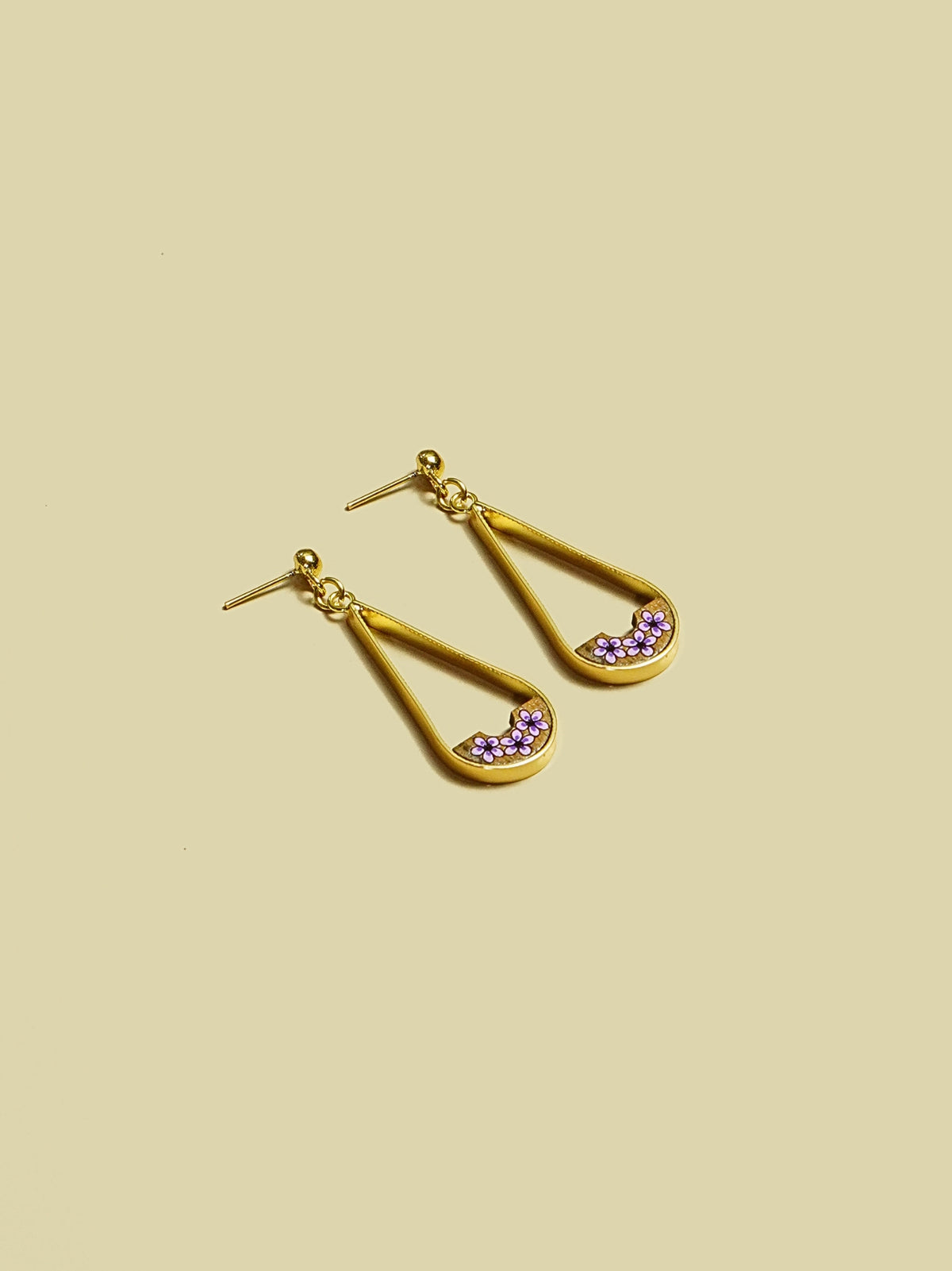 VIOLET EARRINGS