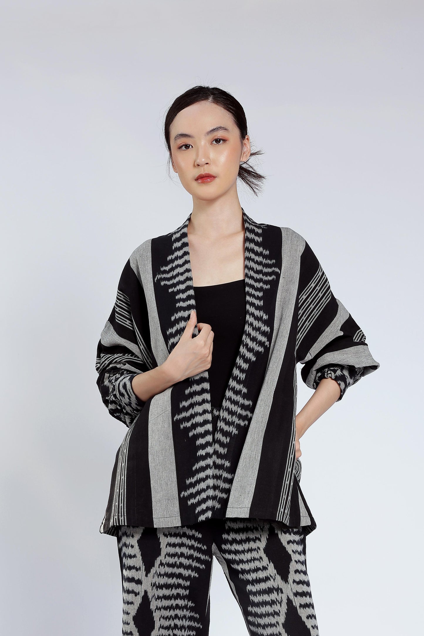 Black Senggala Tenun Outer