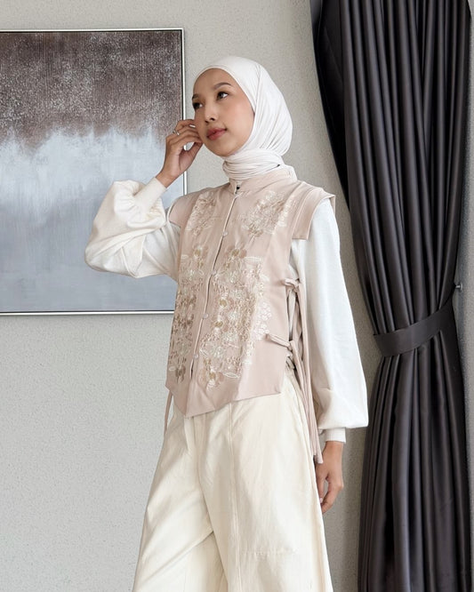 NONAETAL AURANTIA WHISPER EMBROIDERY VEST WINTER CREAM - SOFT PINK