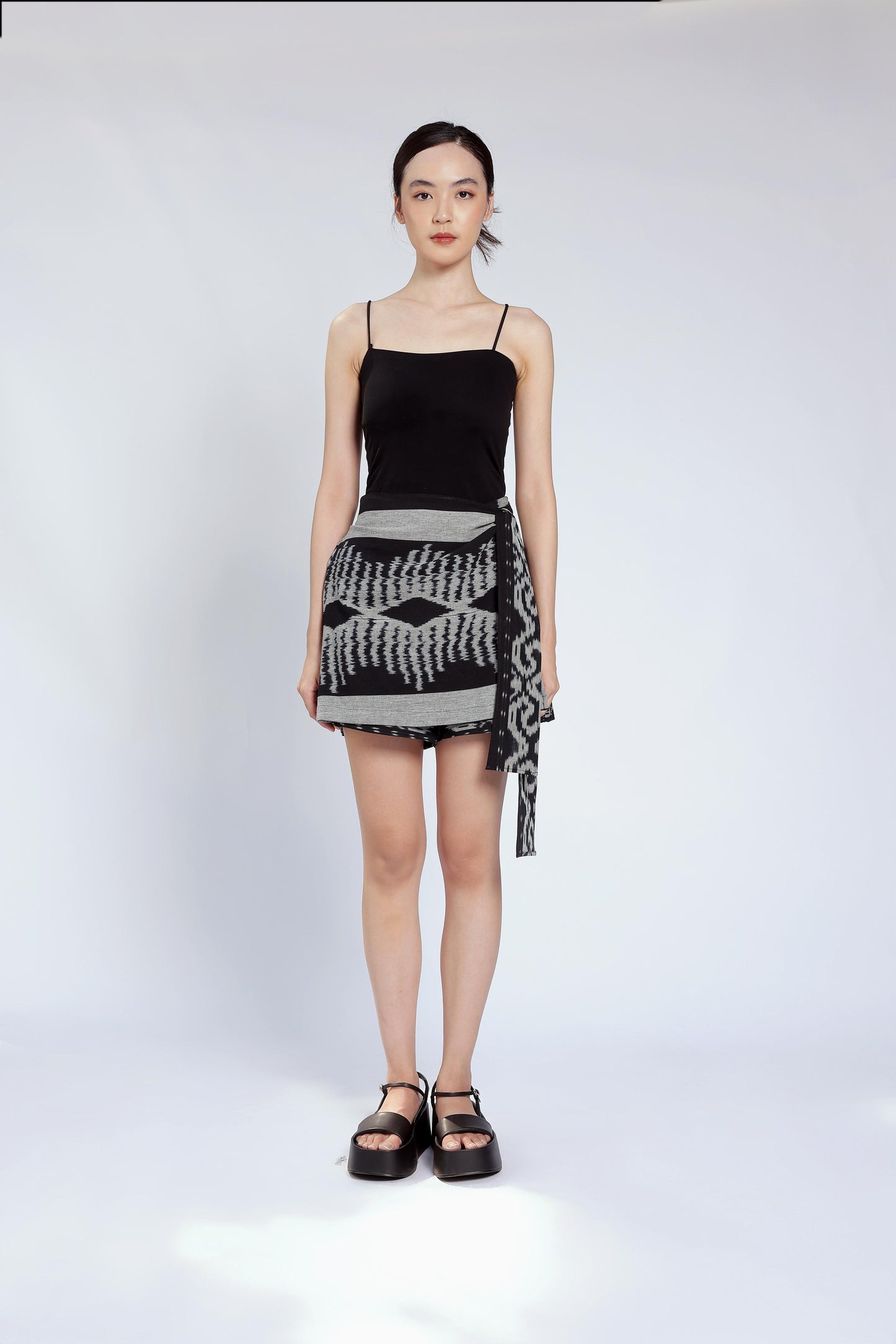 Black Sura Tenun Skort