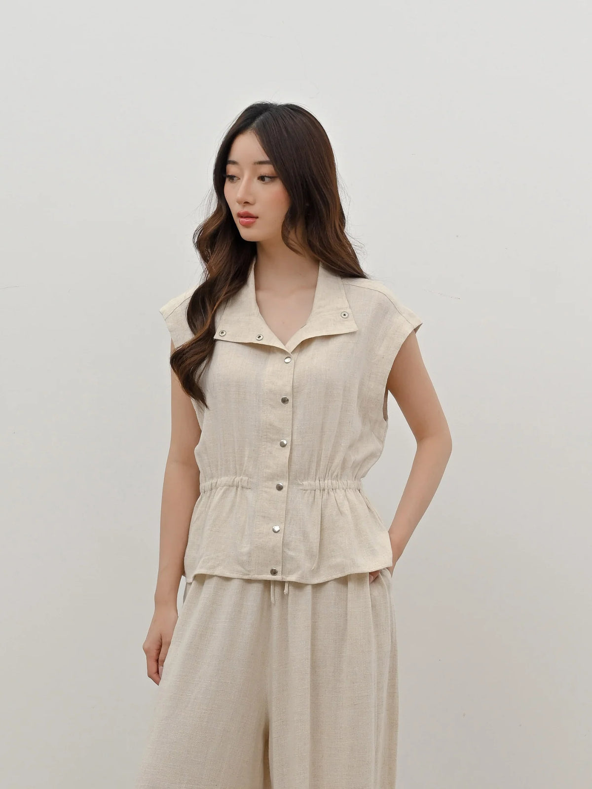 AURIA VEST TOP