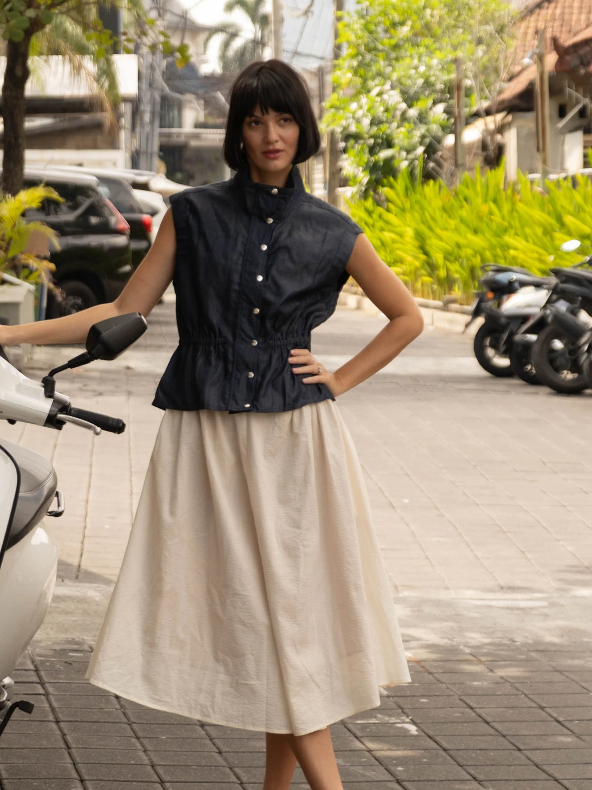 AURIA VEST TOP