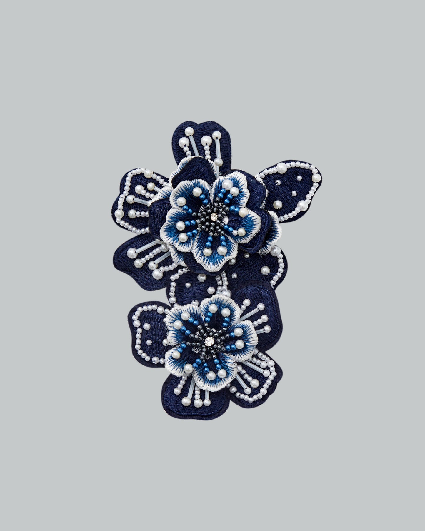 Kana Brooch (Pre Order)