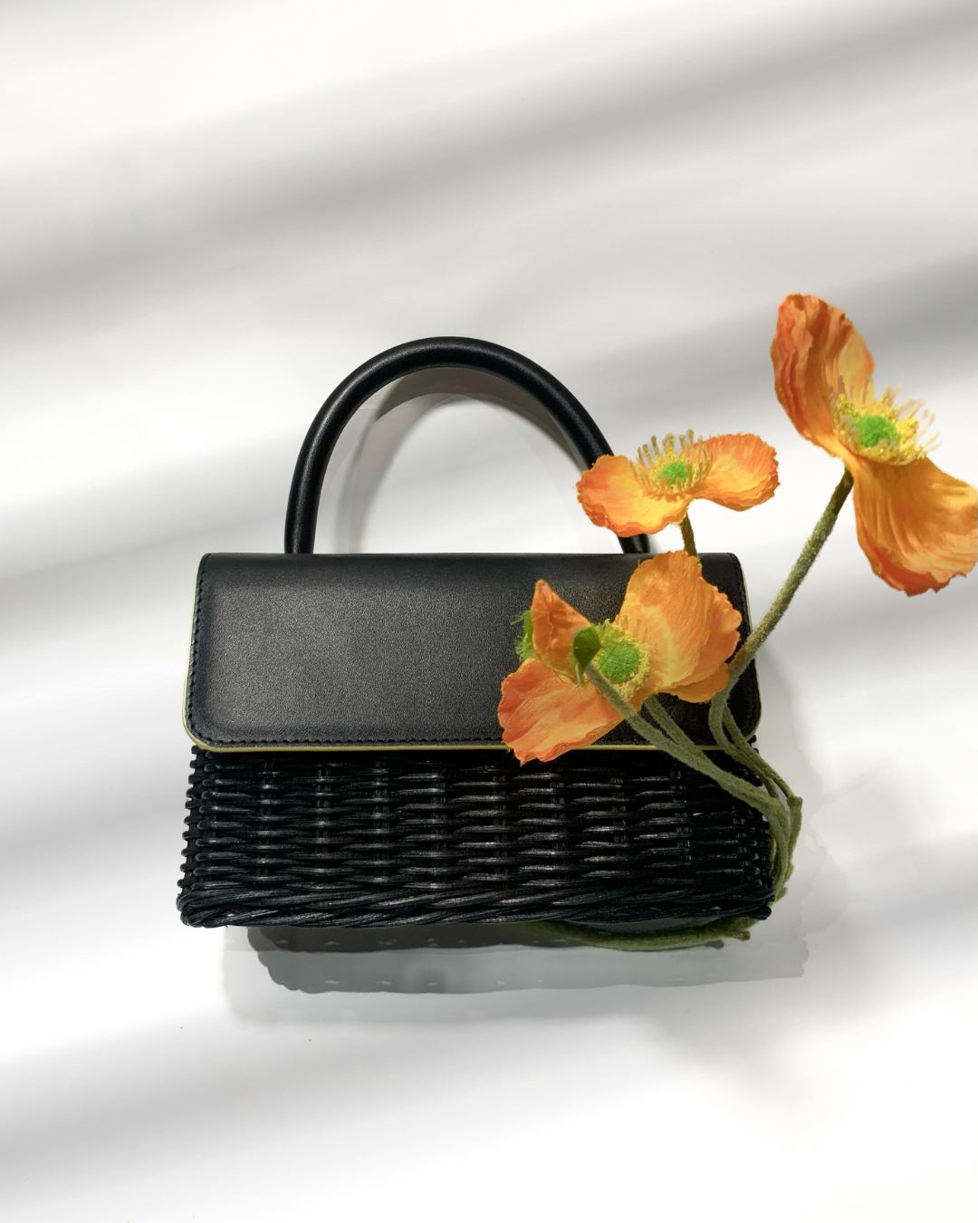 MARGIE BLACK ON BLACK YELLOW