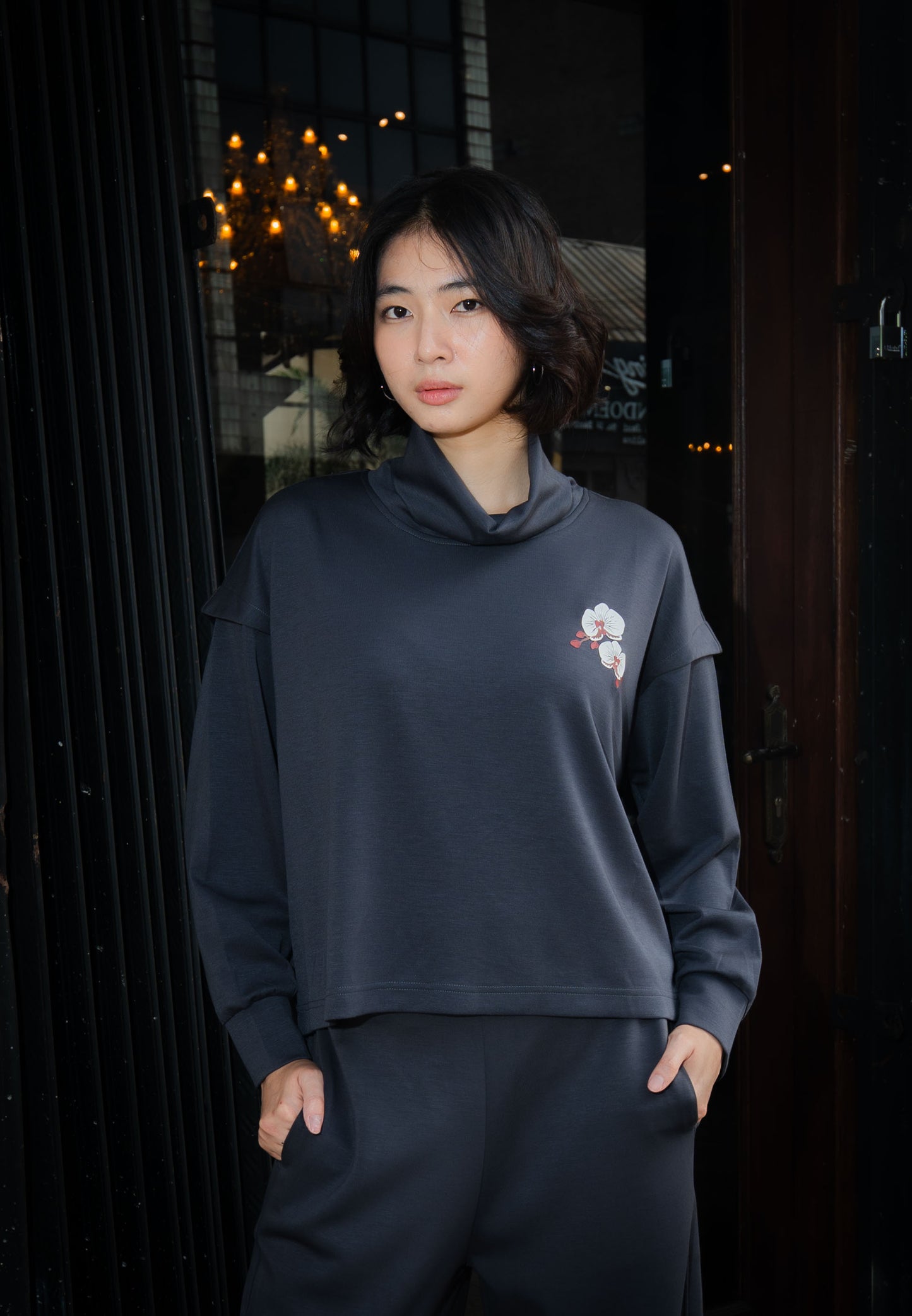 NONAETAL TIMBER FUNNEL TOP LONG SLEEVE BLACK