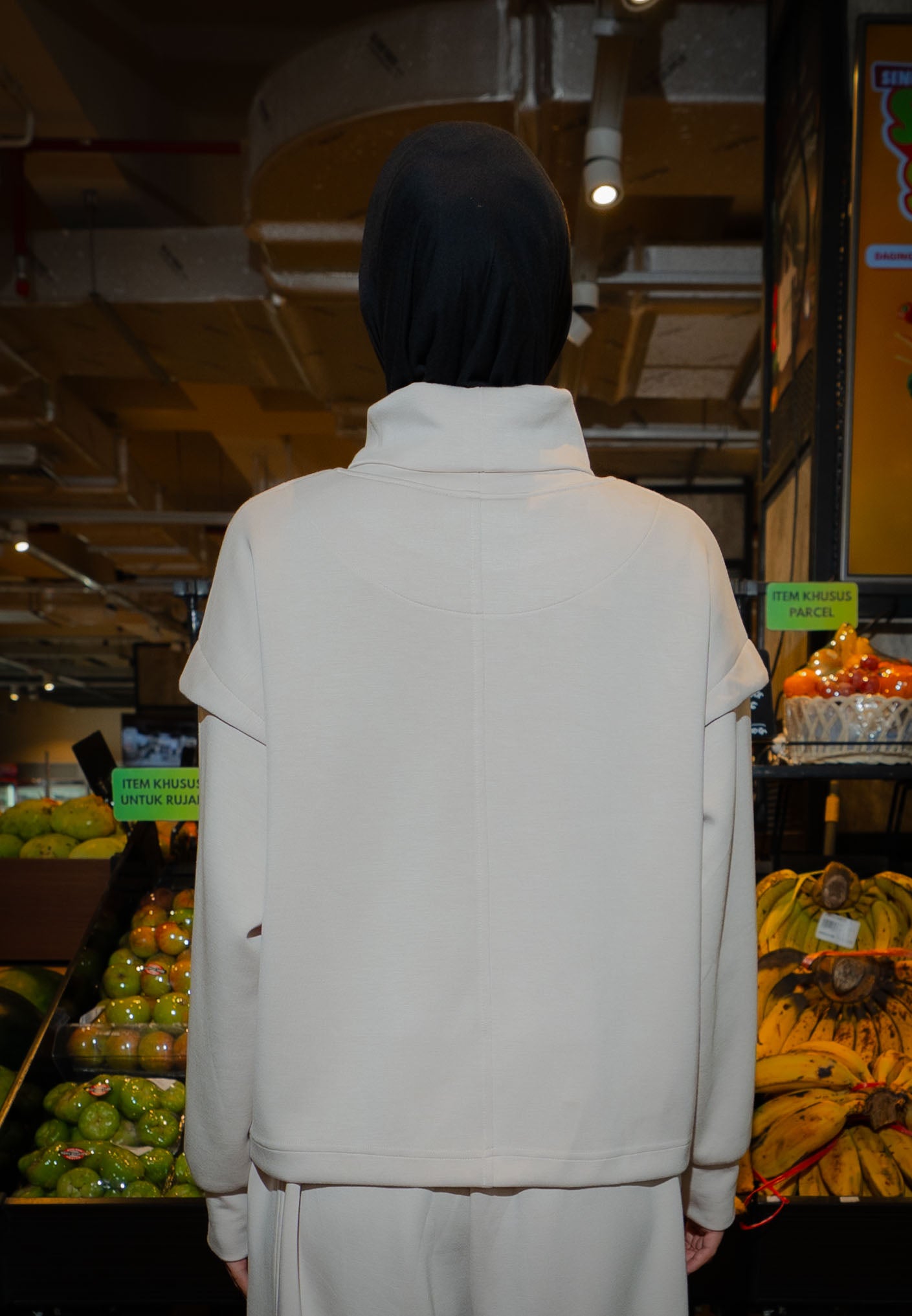 NONAETAL TIMBER FUNNEL TOP LONG SLEEVE CREAM