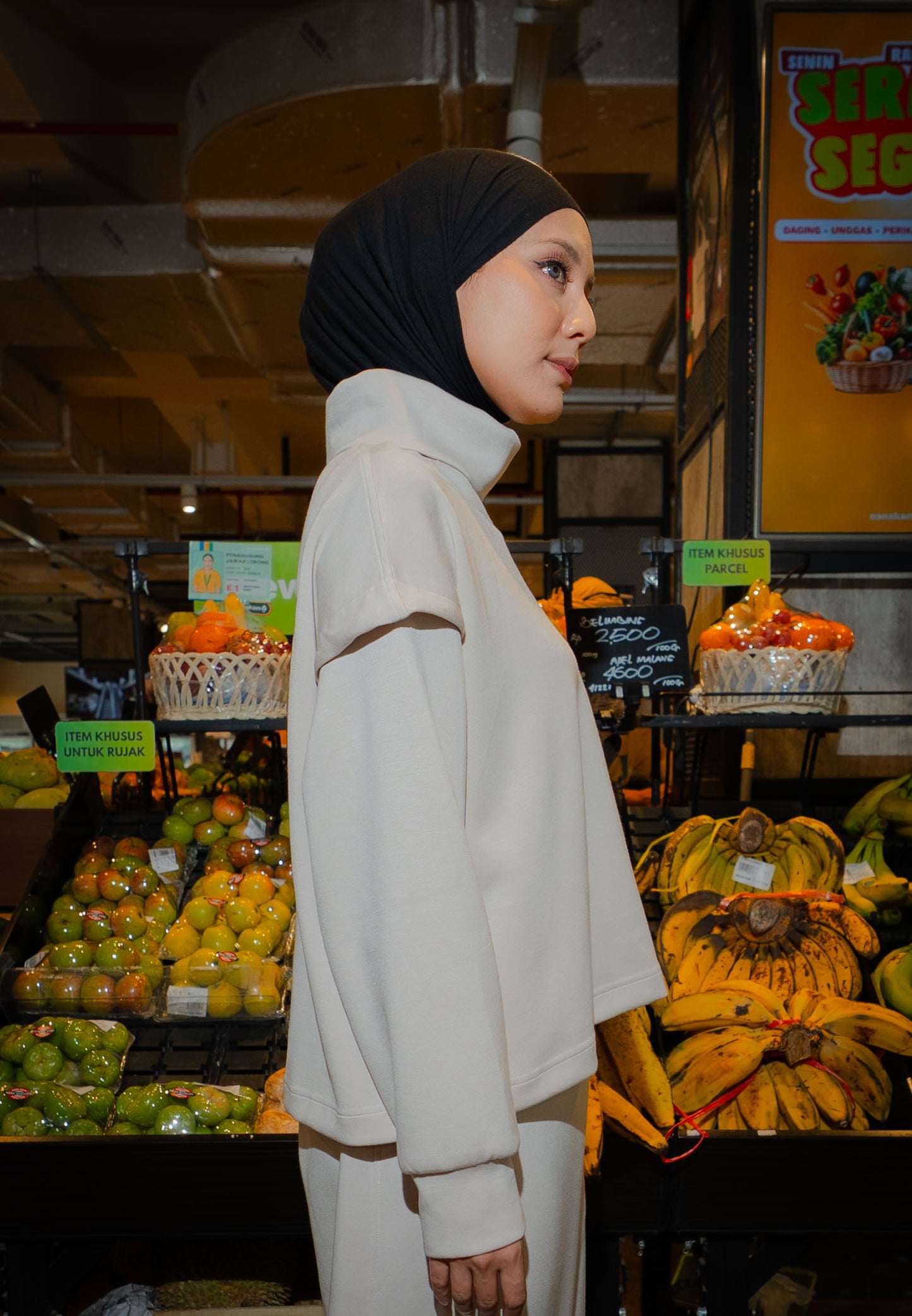 NONAETAL TIMBER FUNNEL TOP LONG SLEEVE CREAM