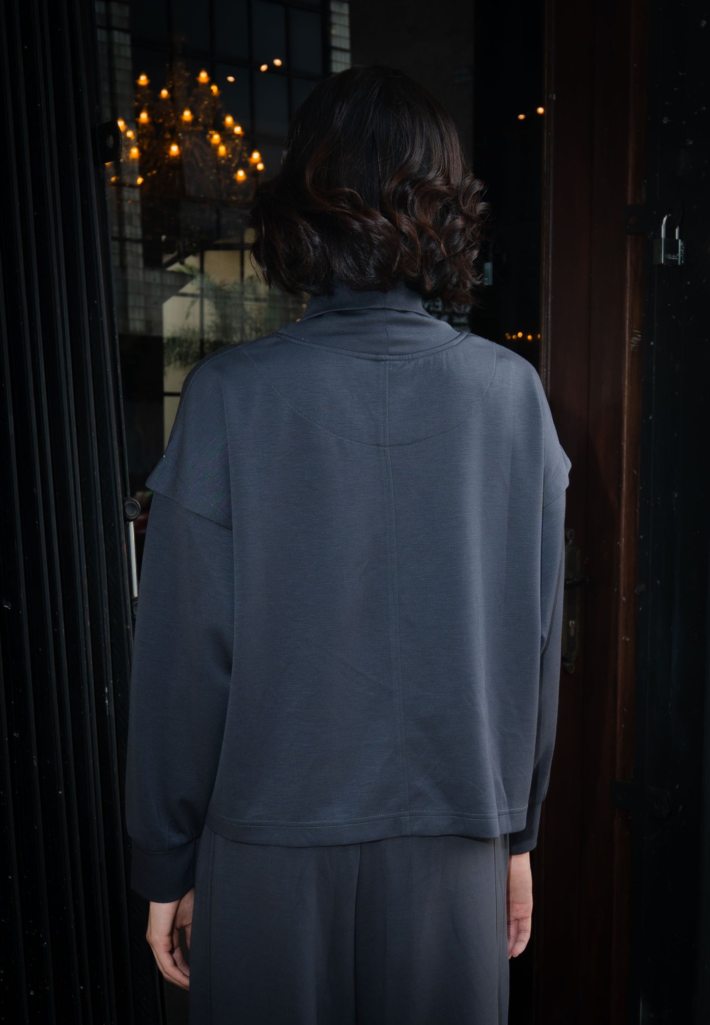 NONAETAL TIMBER FUNNEL TOP LONG SLEEVE BLACK