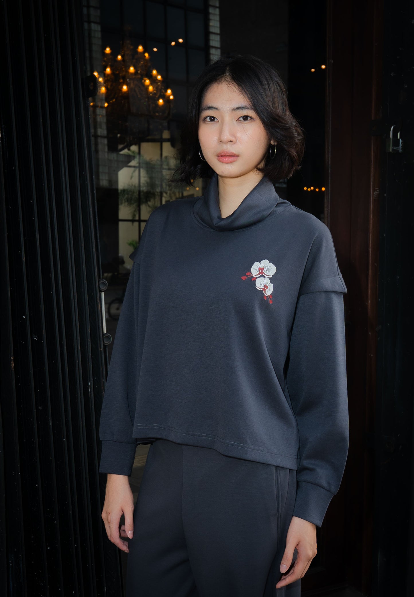 NONAETAL TIMBER FUNNEL TOP LONG SLEEVE BLACK