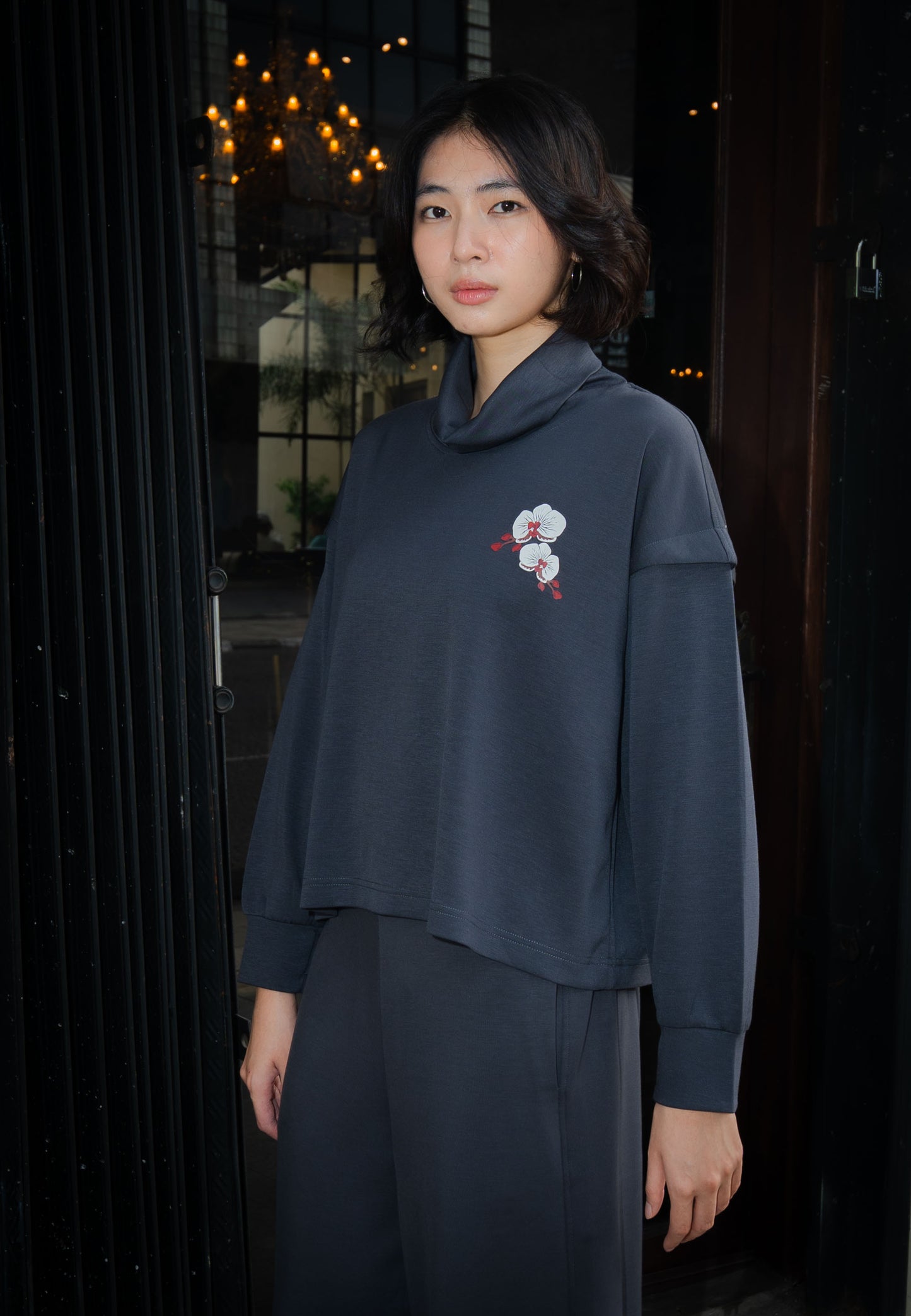 NONAETAL TIMBER FUNNEL TOP LONG SLEEVE BLACK