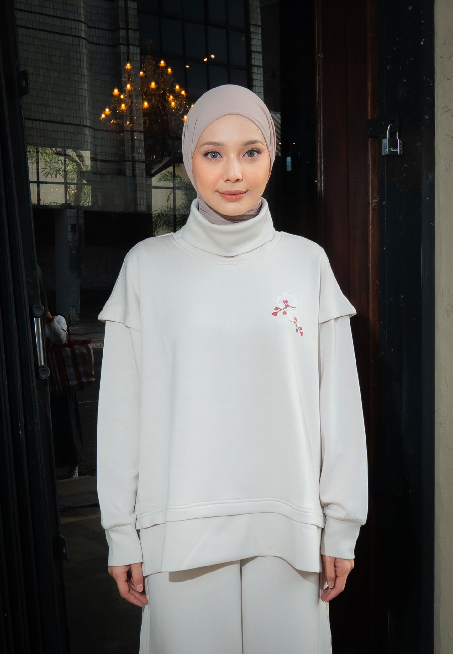 NONAETAL TIMBER FUNNEL HIP LENGHT TOP LONG SLEEVE CREAM