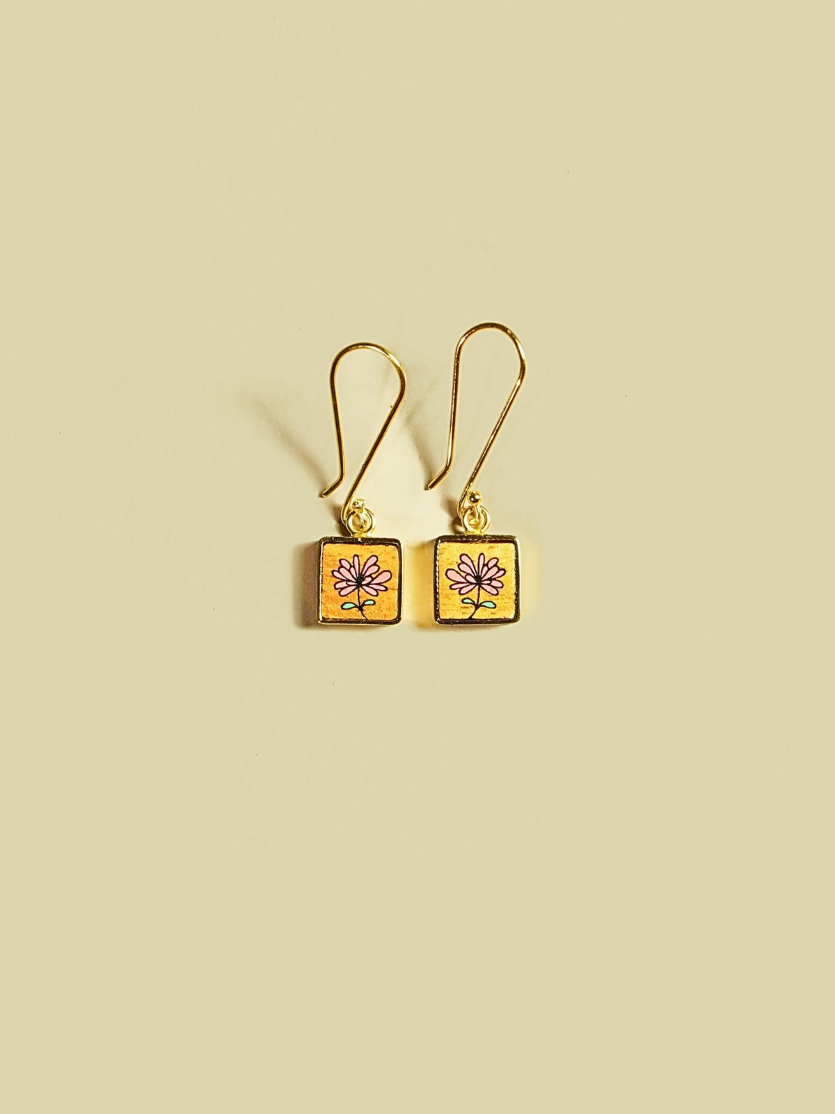 CHRYSANTEMUM EARRINGS
