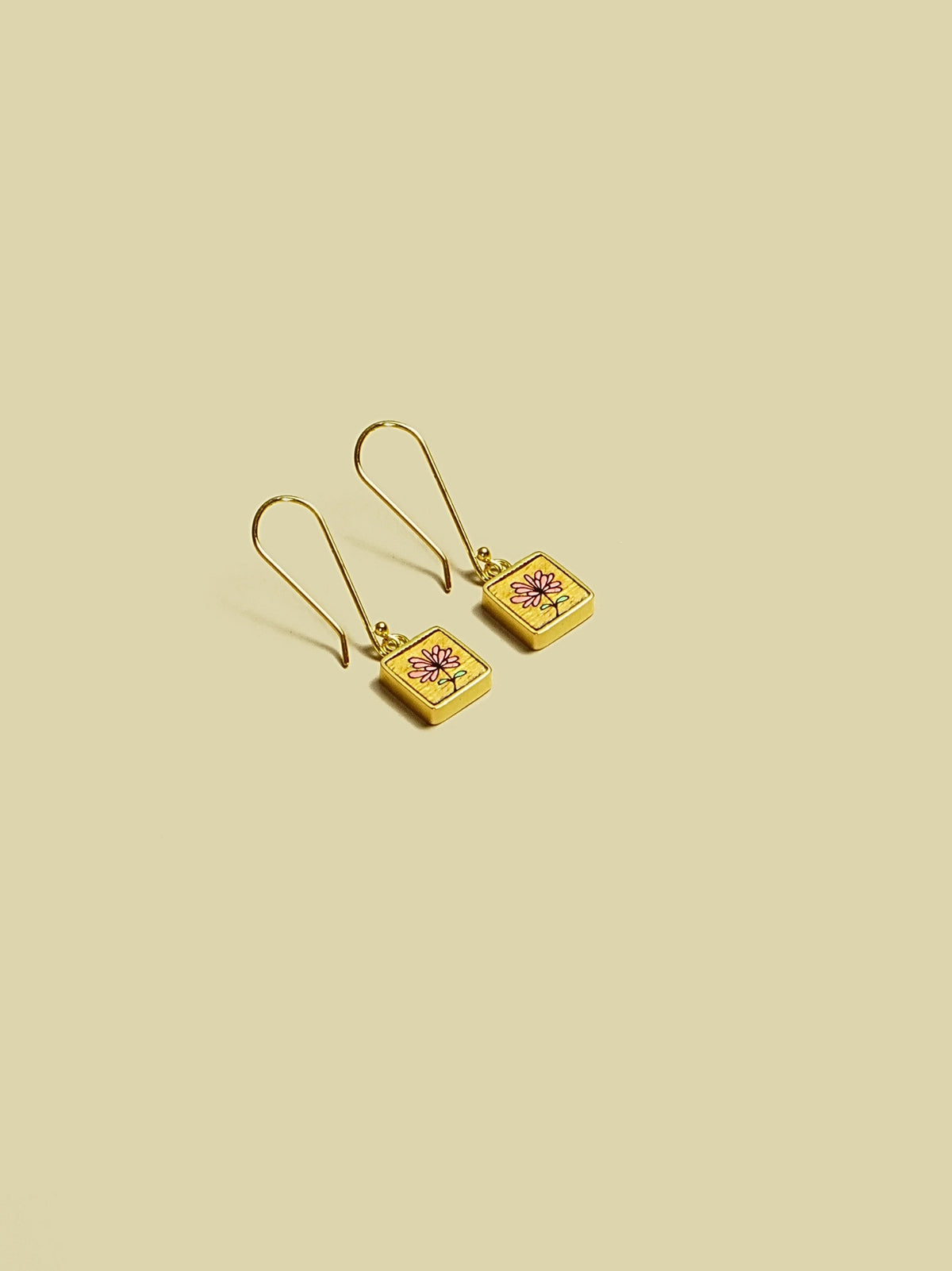 CHRYSANTEMUM EARRINGS
