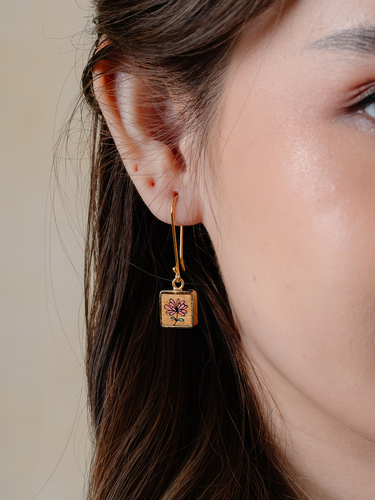 CHRYSANTEMUM EARRINGS