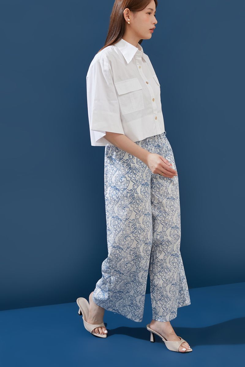 Coral Pants Handscreen