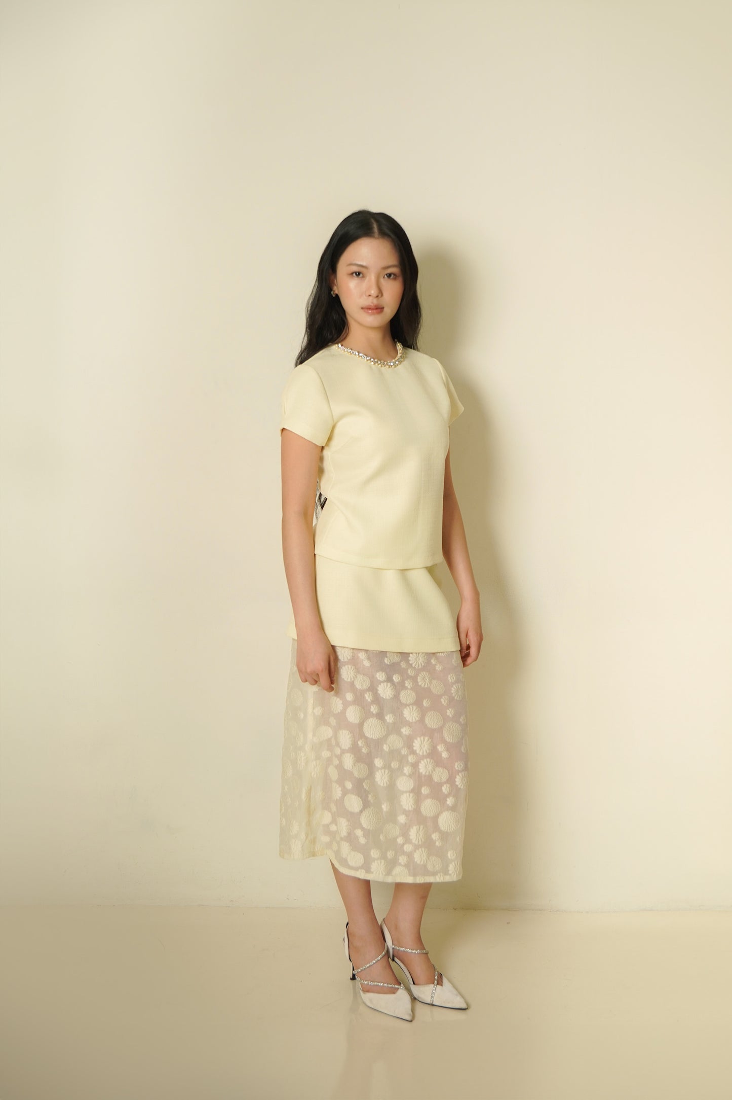 PEARLY YELLOW BUTTER TOP