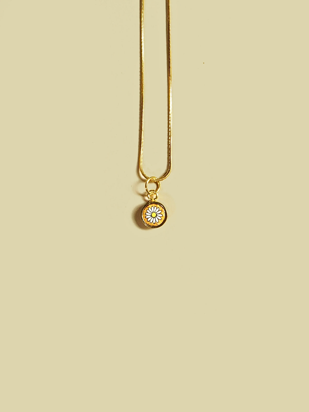 DAISY NECKLACE