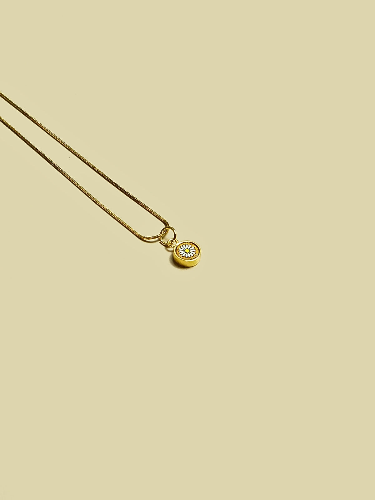 DAISY NECKLACE