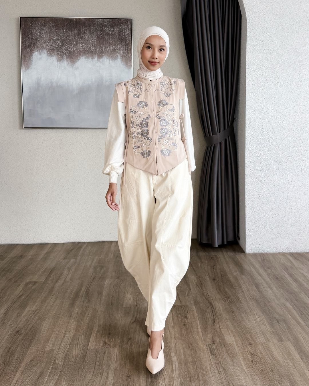 NONAETAL AURANTIA WHISPER EMBROIDERY VEST WINTER CREAM - CREAM GRAY