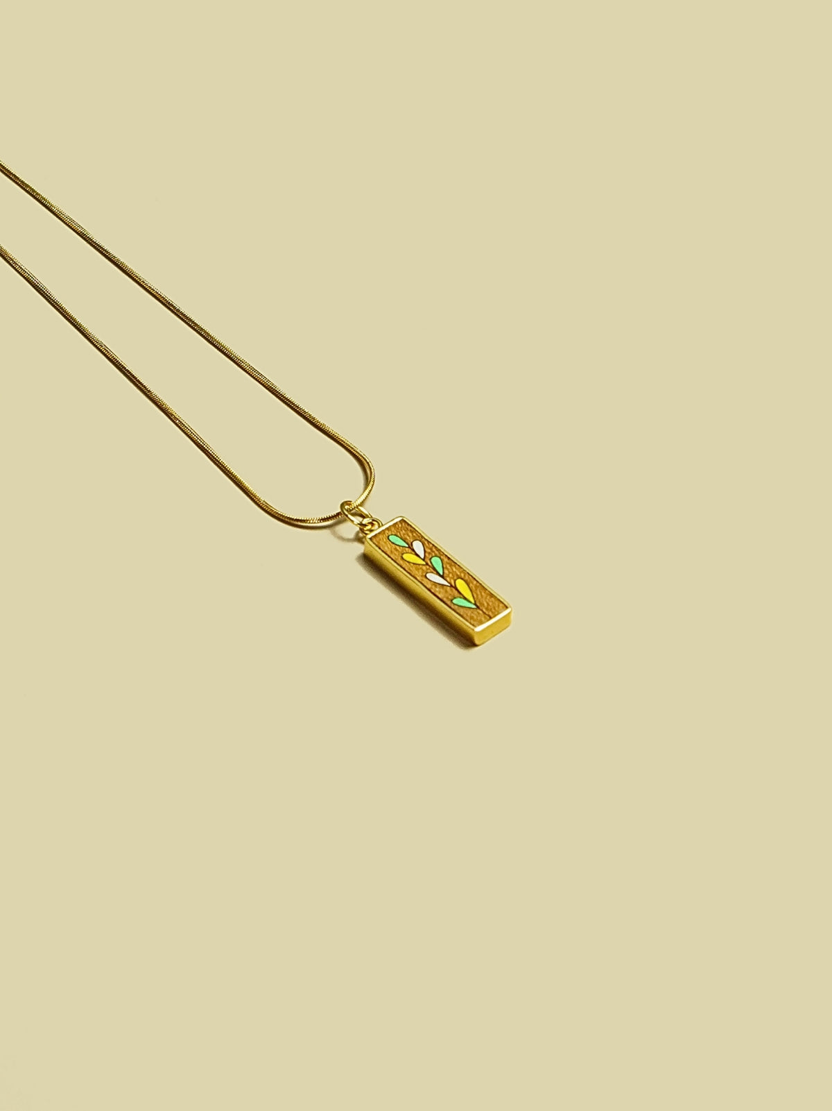 GLADIOLUS NECKLACE