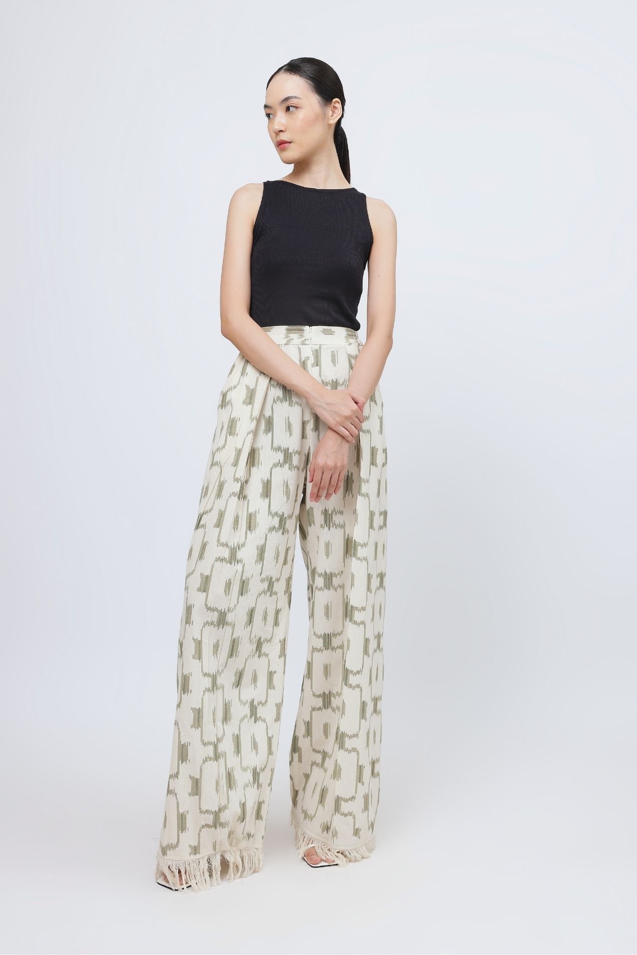 Green Manipa Tenun Pants