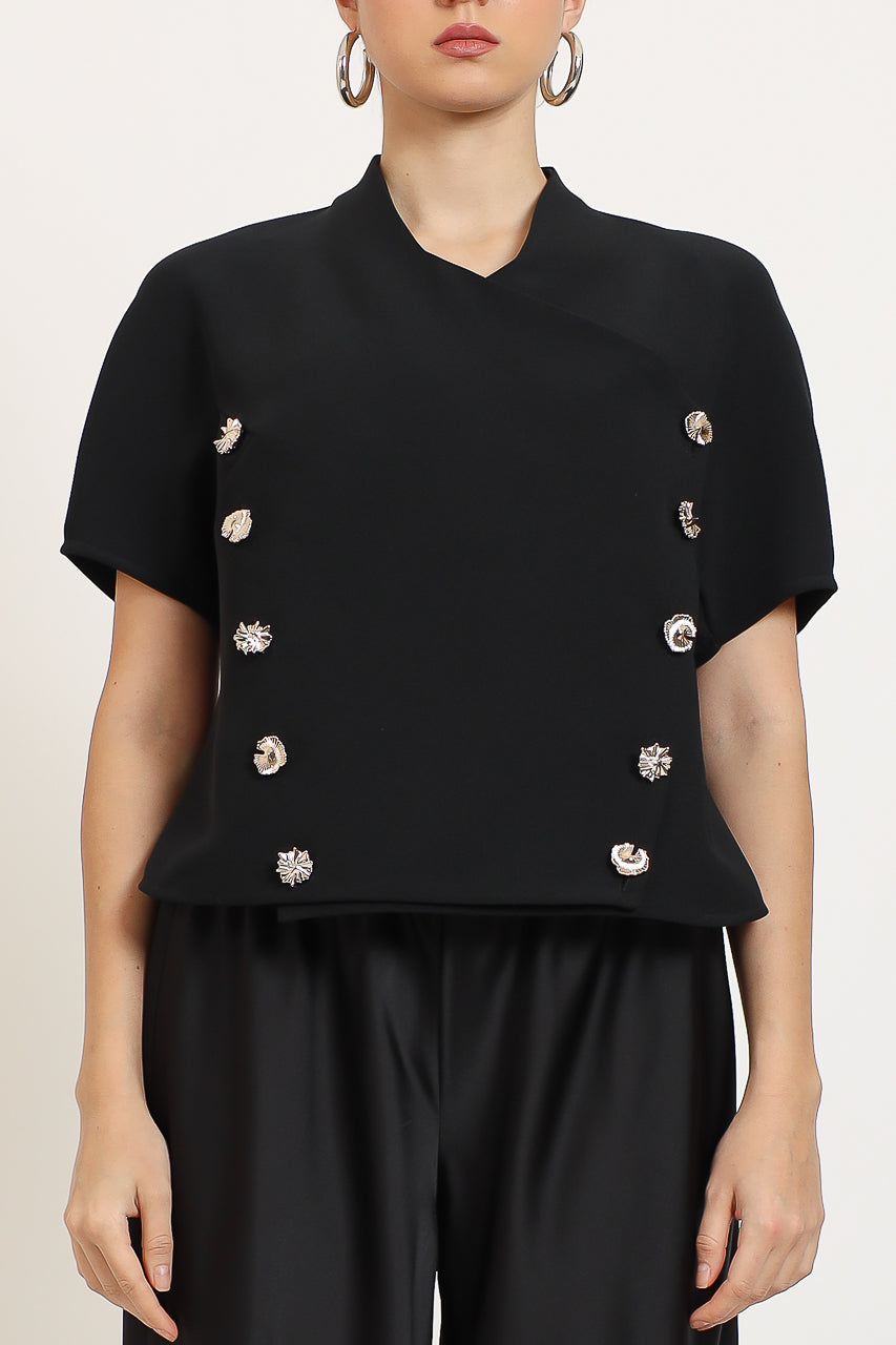 TEN BUTTONS TOP