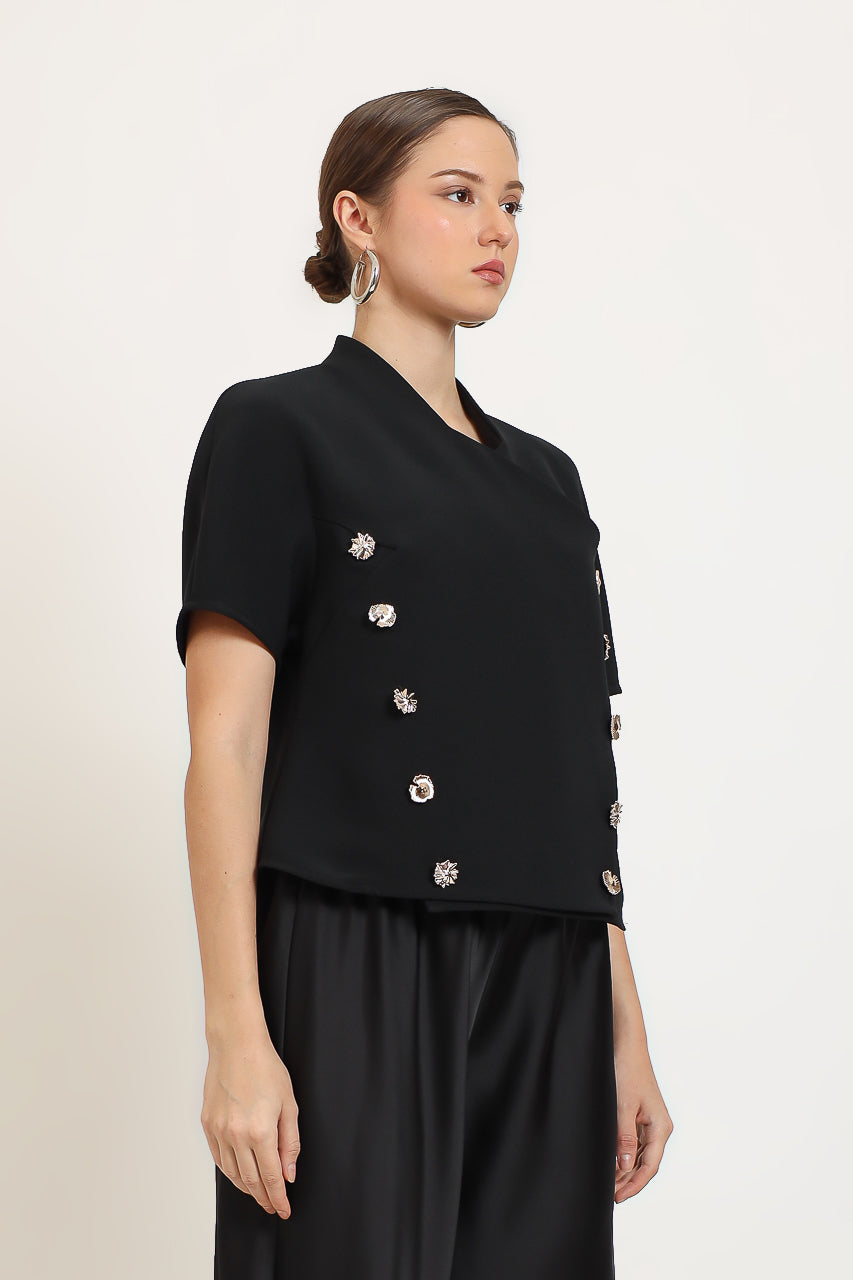 TEN BUTTONS TOP