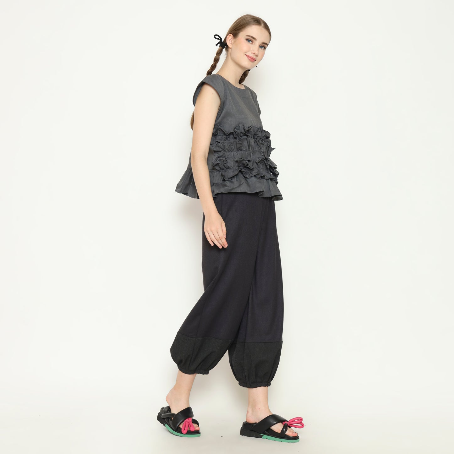 PEONY TOP GREY