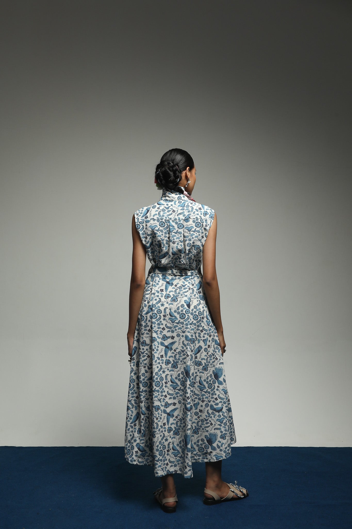 PURANA SLEEVELESS DRESS TROPIPELAGO BIRDS OFF-WHITE (PRE-ORDER)