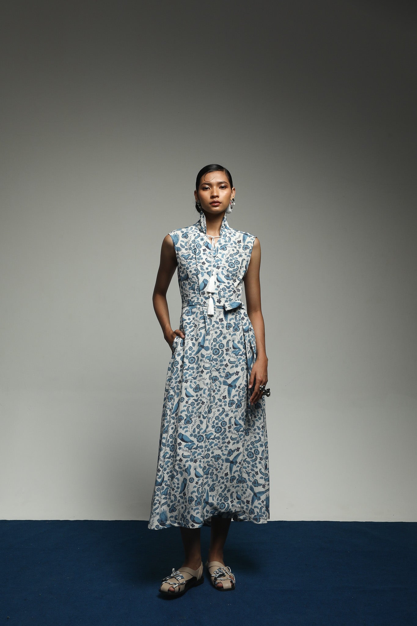 PURANA SLEEVELESS DRESS TROPIPELAGO BIRDS OFF-WHITE (PRE-ORDER)