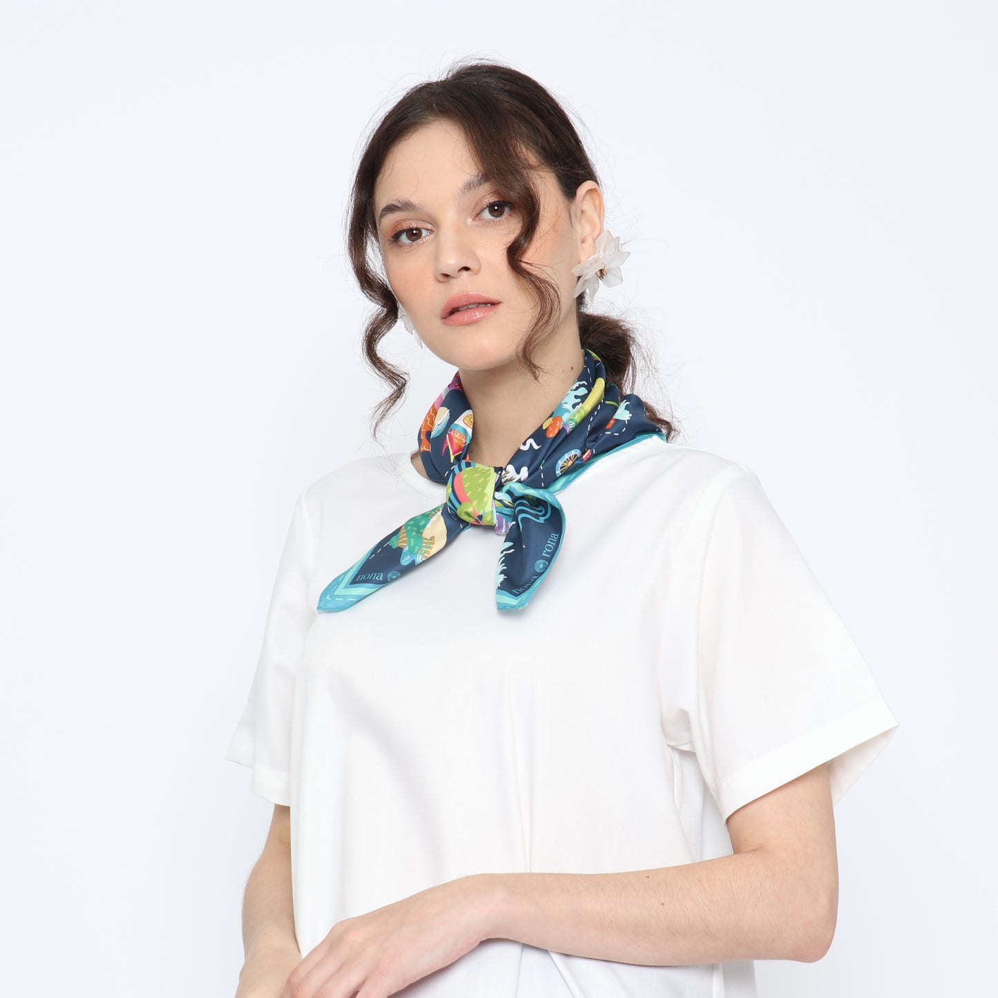 Plesiran Scarf Tosca