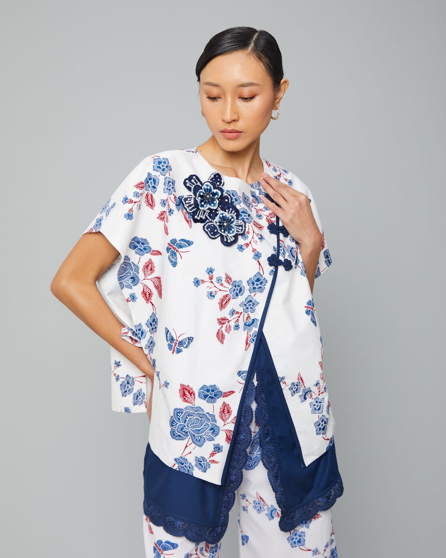 Kana Brooch (Pre Order)