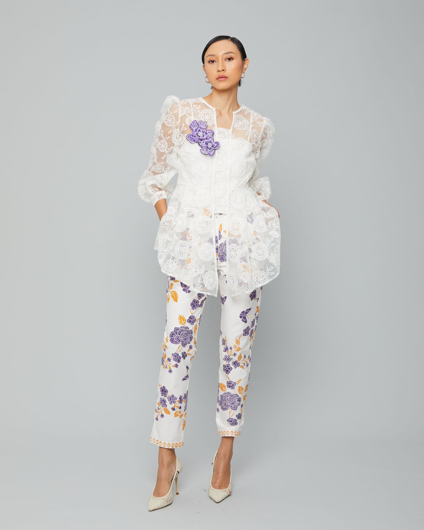 Anggun Brooch (Pre Order)