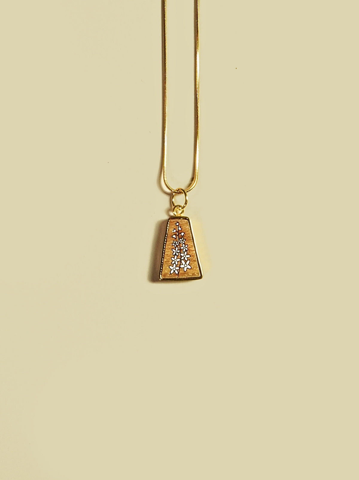 LARKSPUR NECKLACE