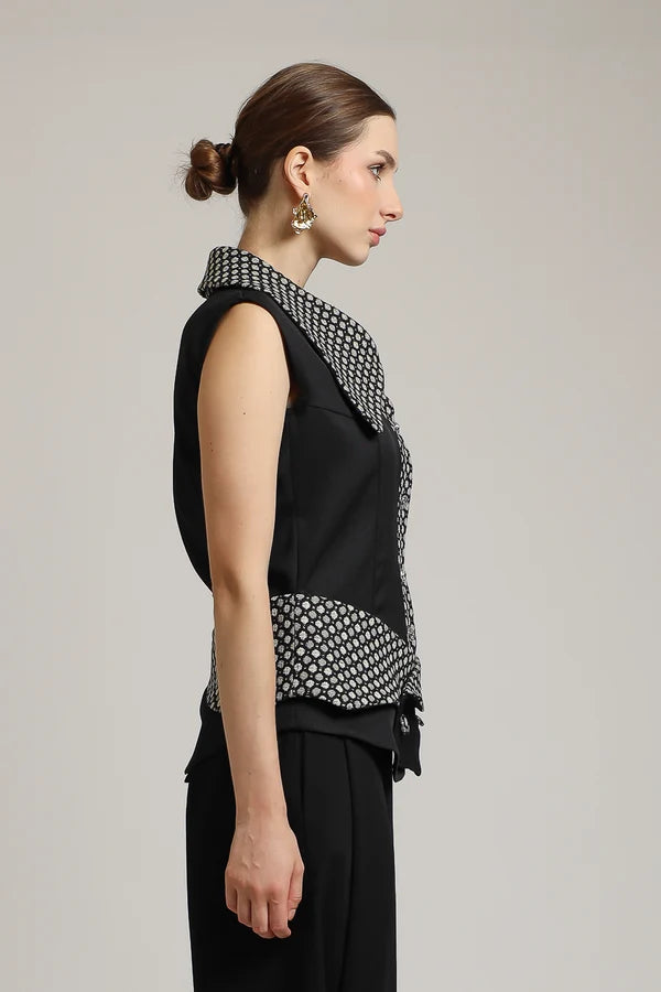 POLKA TWEED COLLAR BLOUSE