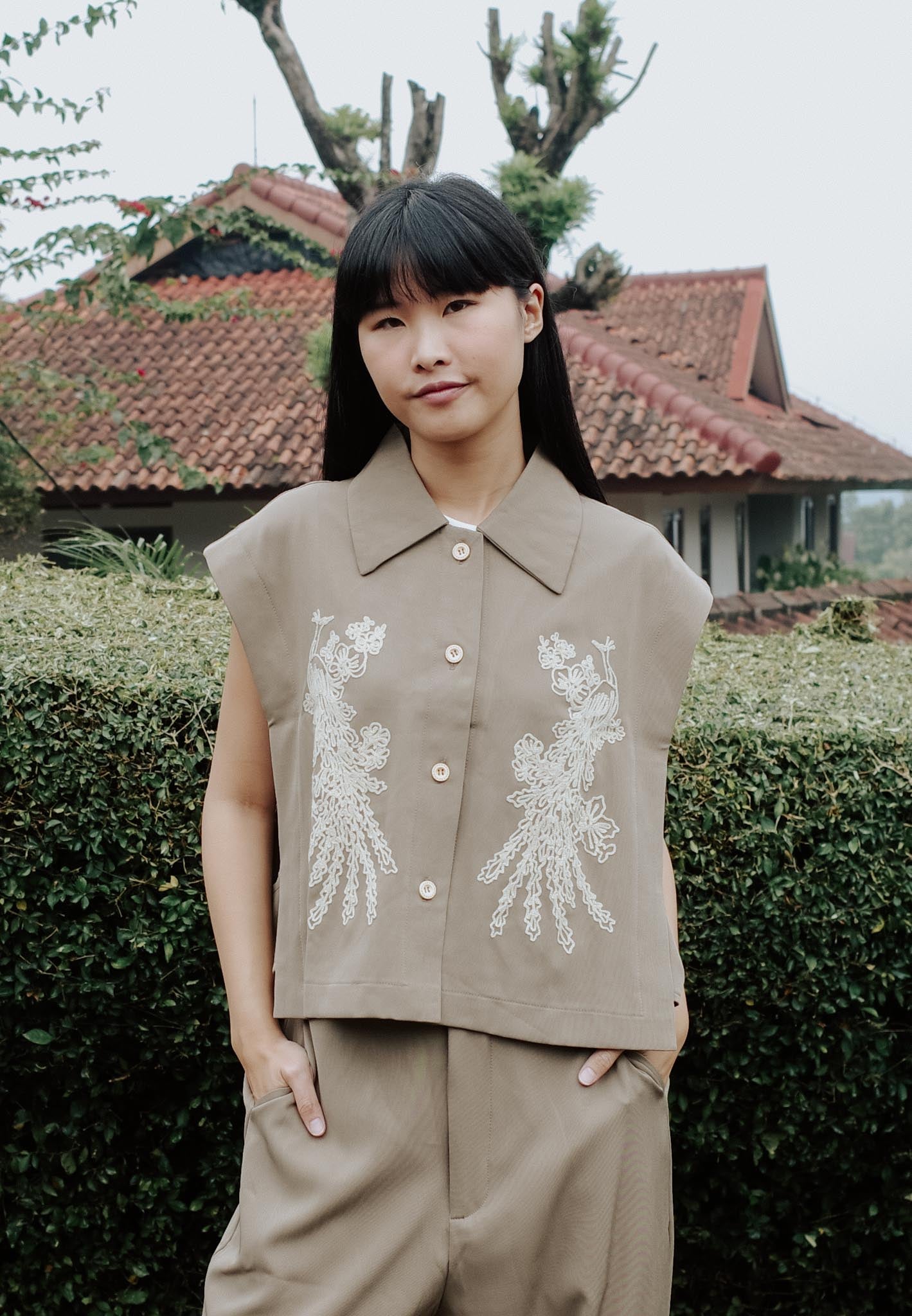 NONAETAL HIBISCUS VEST ESPRESSO