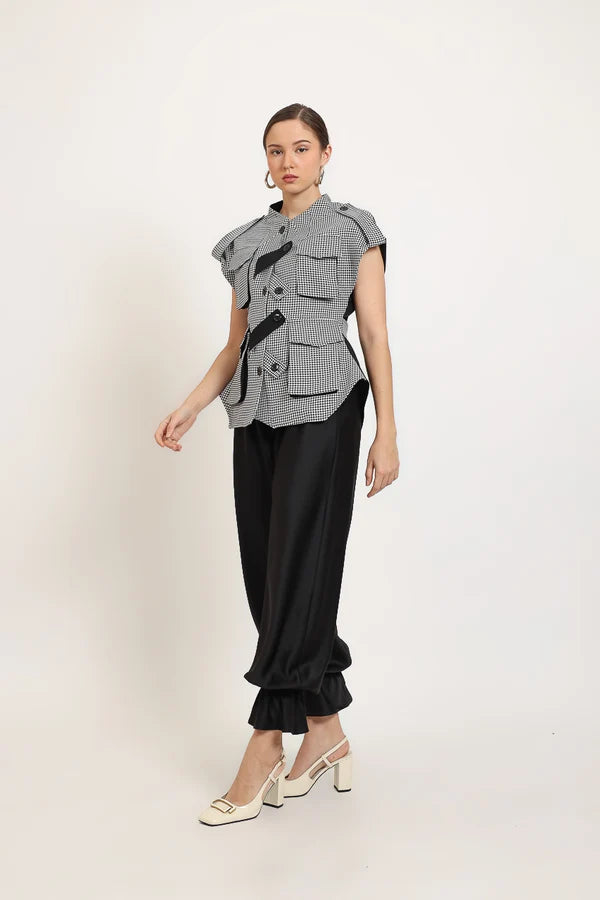 RUFFLE HEM PANTS