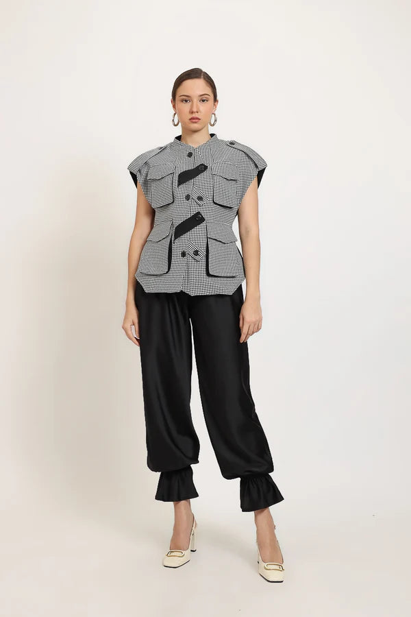 RUFFLE HEM PANTS