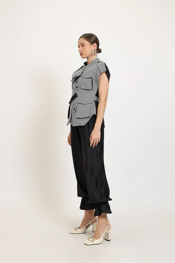 RUFFLE HEM PANTS