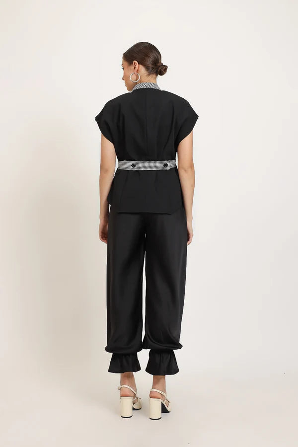 RUFFLE HEM PANTS