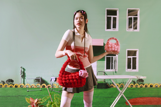 COLLECTION 12:00  REGULAR - DEEP RED (PRE-ORDER)