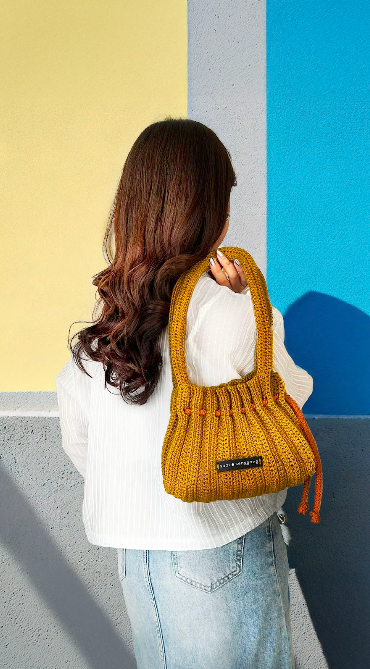 COLLECTION 13:00 - WARM YELLOW (PRE-ORDER)