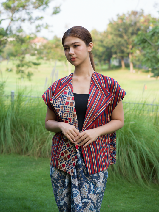 CALYA BATIK JACKET