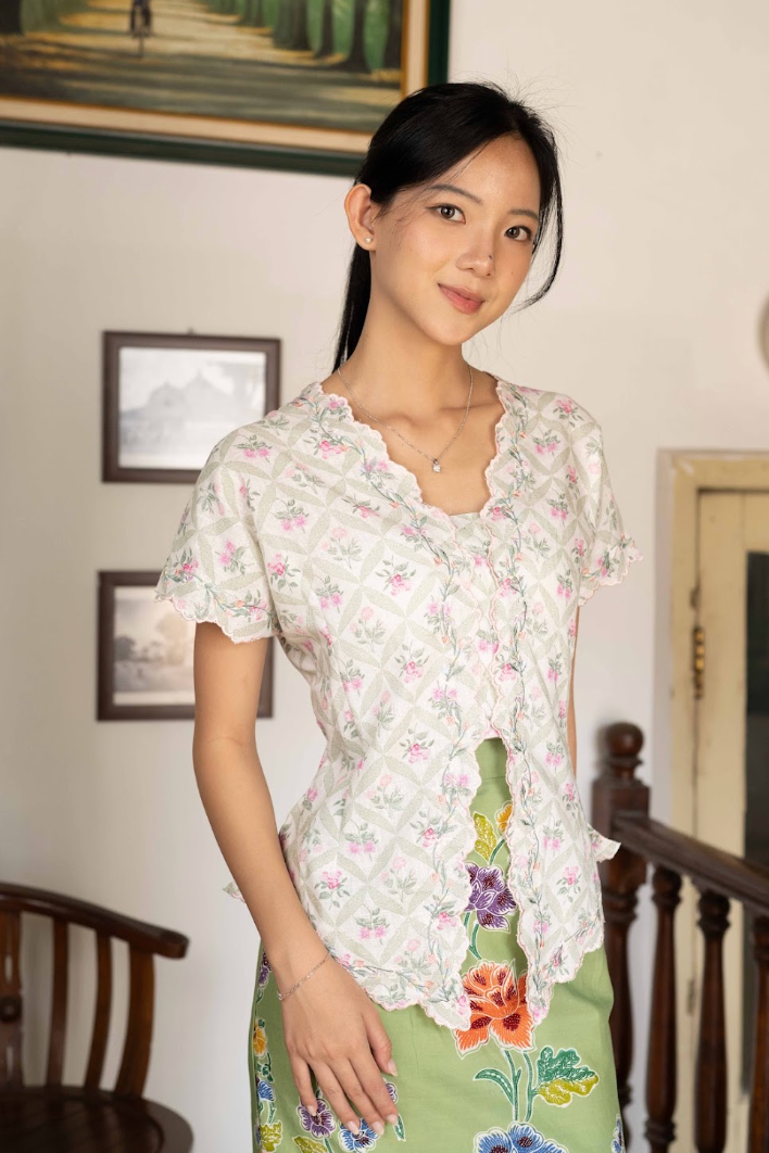MAYANG TOP