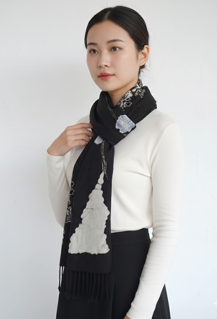 HANDWOVEN SERAGA WEDHI II BLACK SCARF LARGE