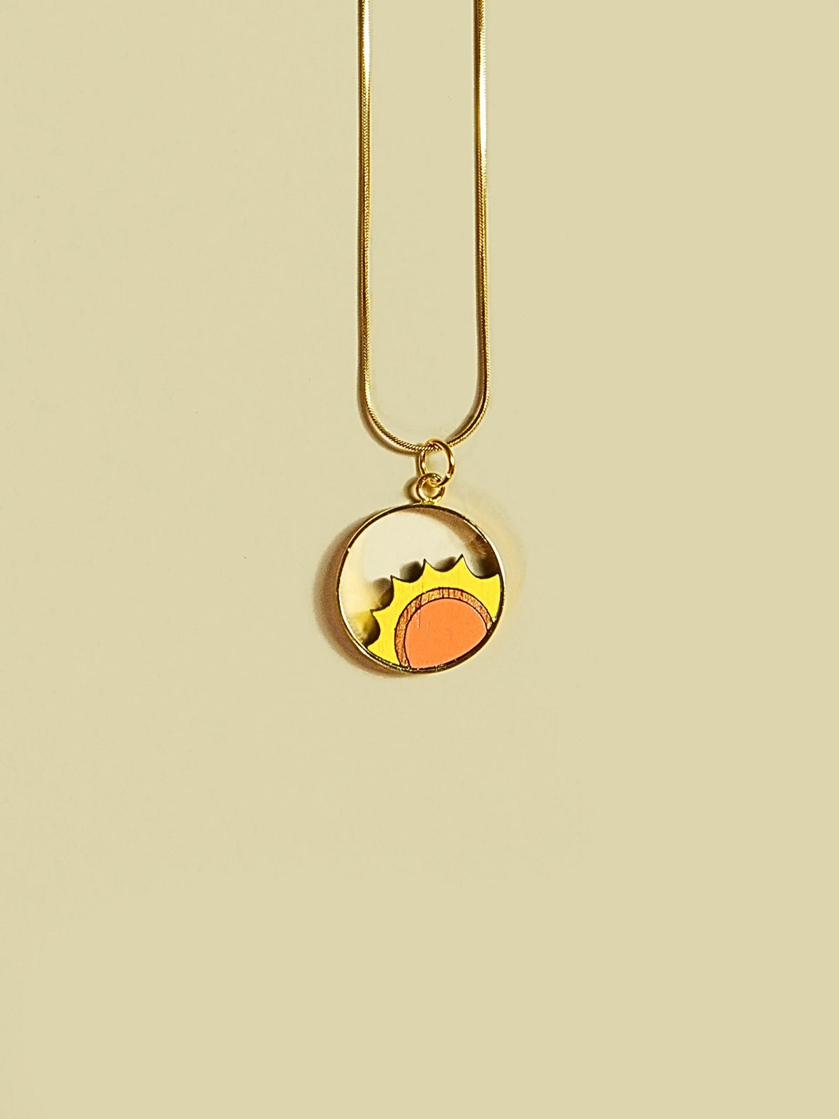 SUN NECKLACE